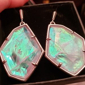 Kendra Scott Dunn Drop earrings.